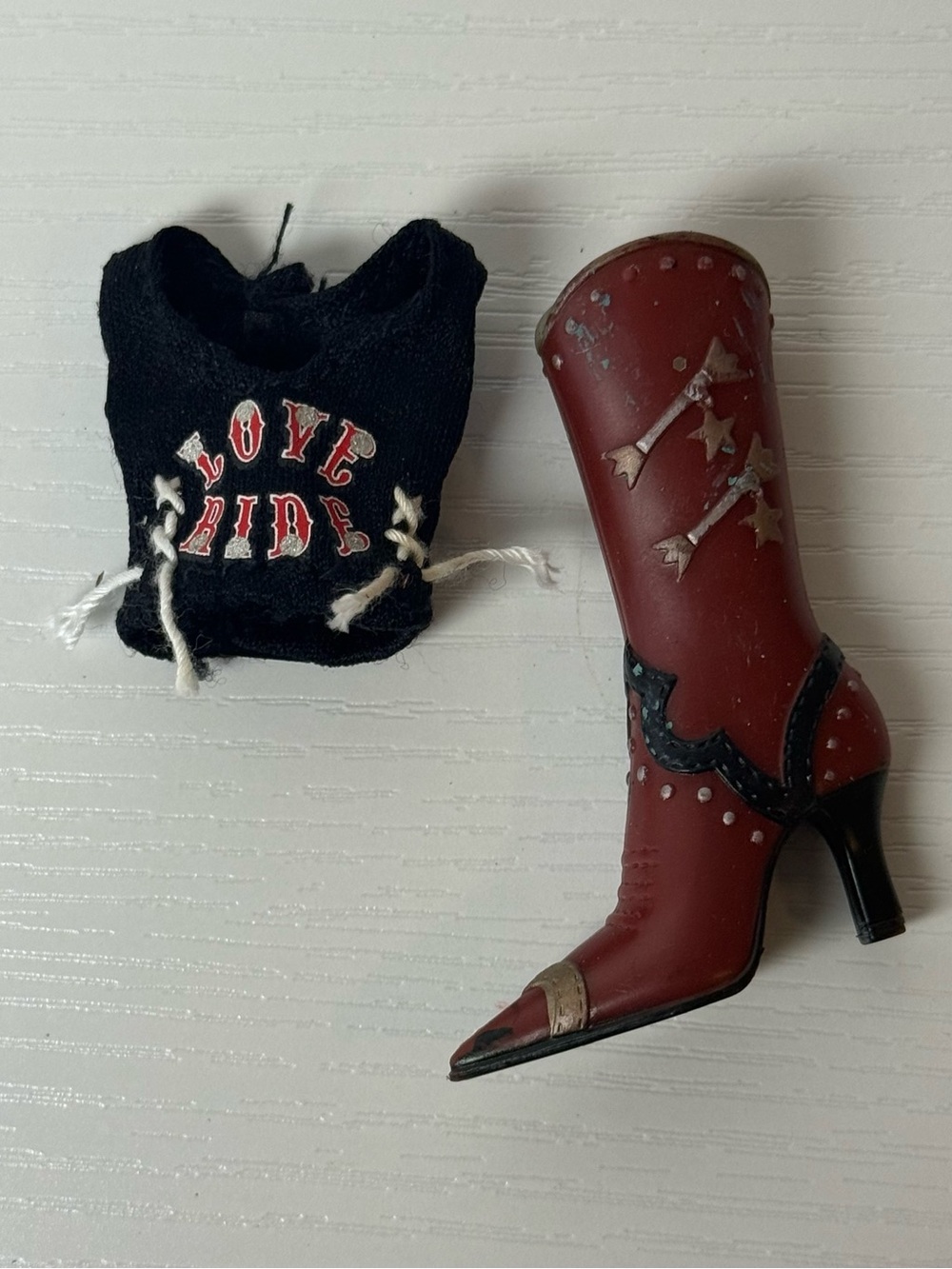 Bratz Wild West Top and a Boot [top is first edition]